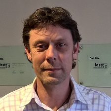<i class='fa fa-info-circle fa-lg'></i><span> About Alex</span> Photo of Alex Banfield